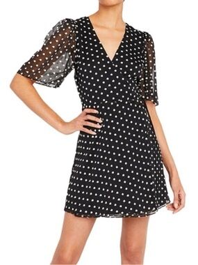 Alice + Olivia. Sandra Embroidered Wrap Dress. Black & White. Size 6.